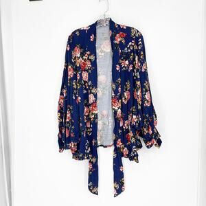 Easel Wide Sleeve Tie Front Floral Top Size Medium